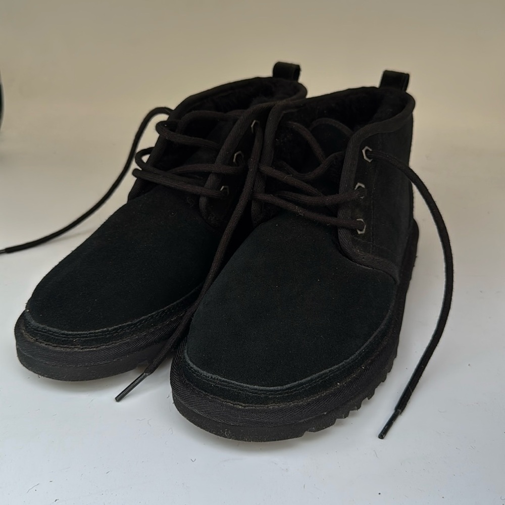 Ugg neumel